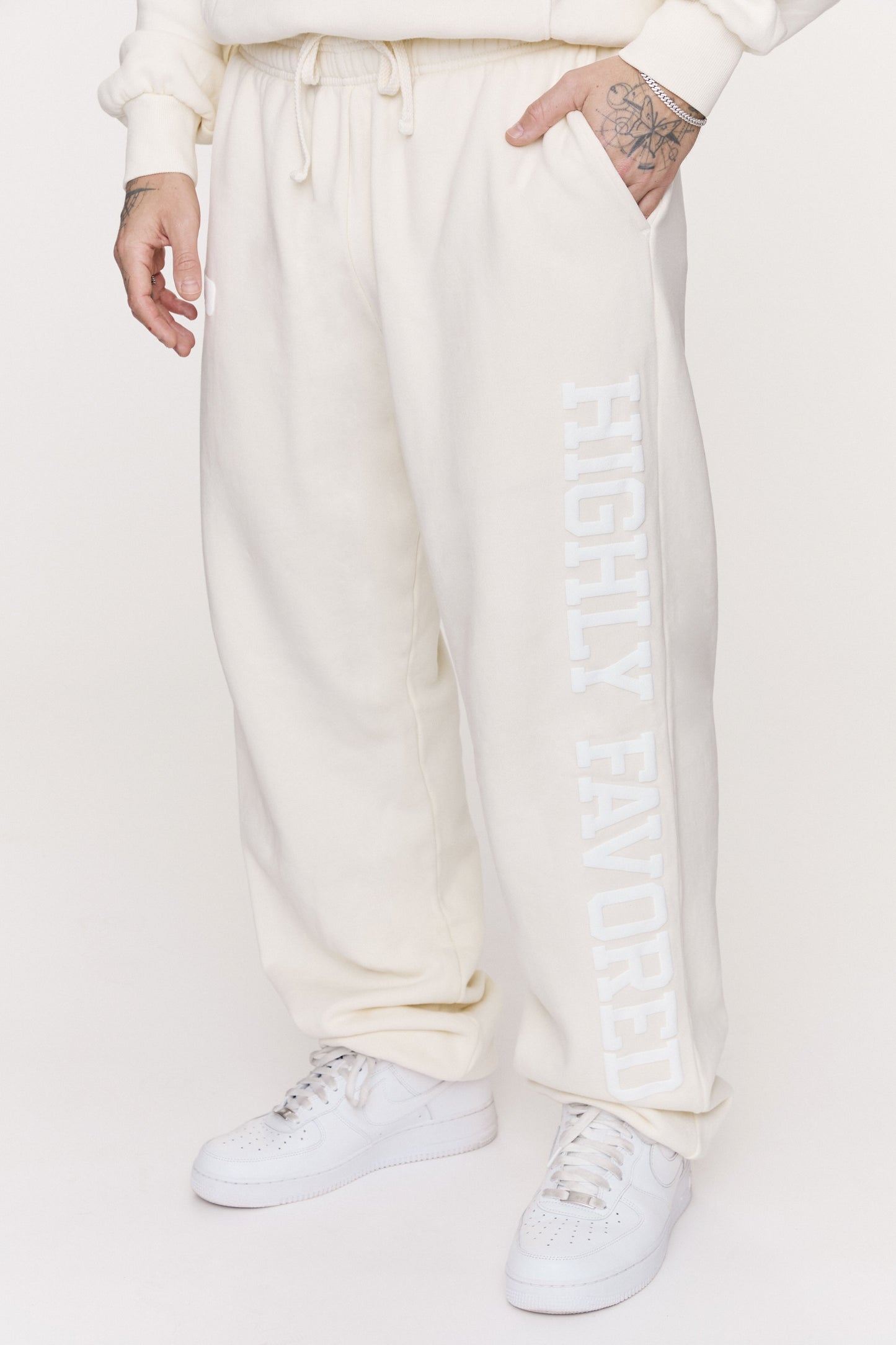 Highly Favored Sweatpants (Cream)