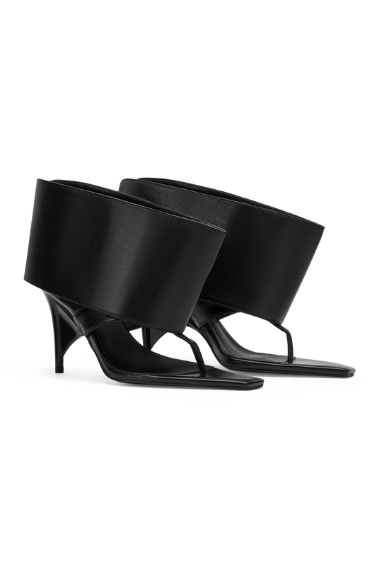 STUNT SANDAL BLACK
